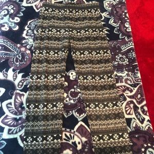 Pink Republic Leggings.